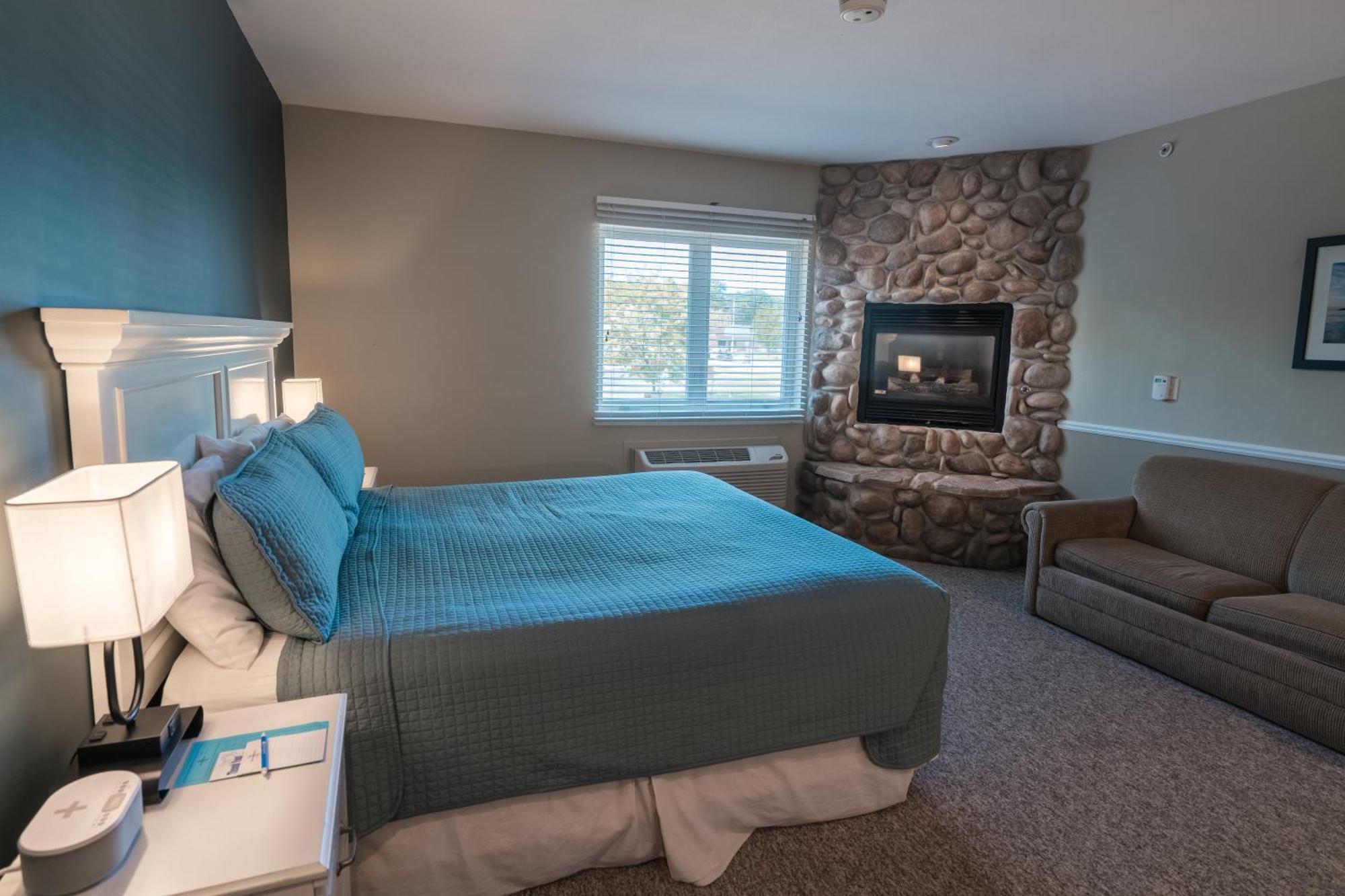 Weathervane Inn Montague Екстериор снимка